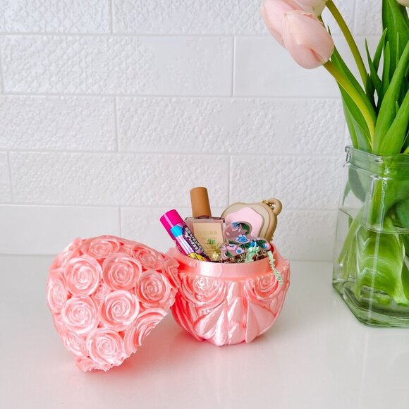 Large Rose-Covered Easter Eggs โ Handcrafted Party Favors, Spring Decor, Wedding - Picture 10 of 11